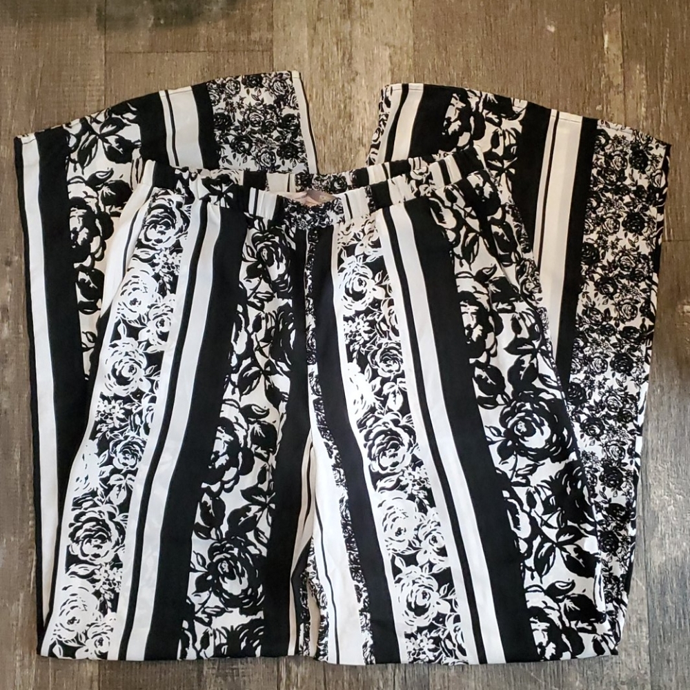 😻 3/$15 Forever 21 wide leg pants